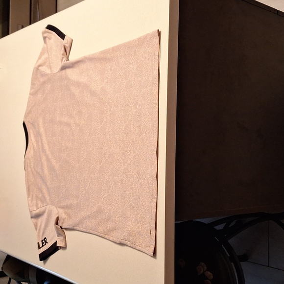 Adidas Manchester United 2019/20 Away Jersey - Picture 11 of 13